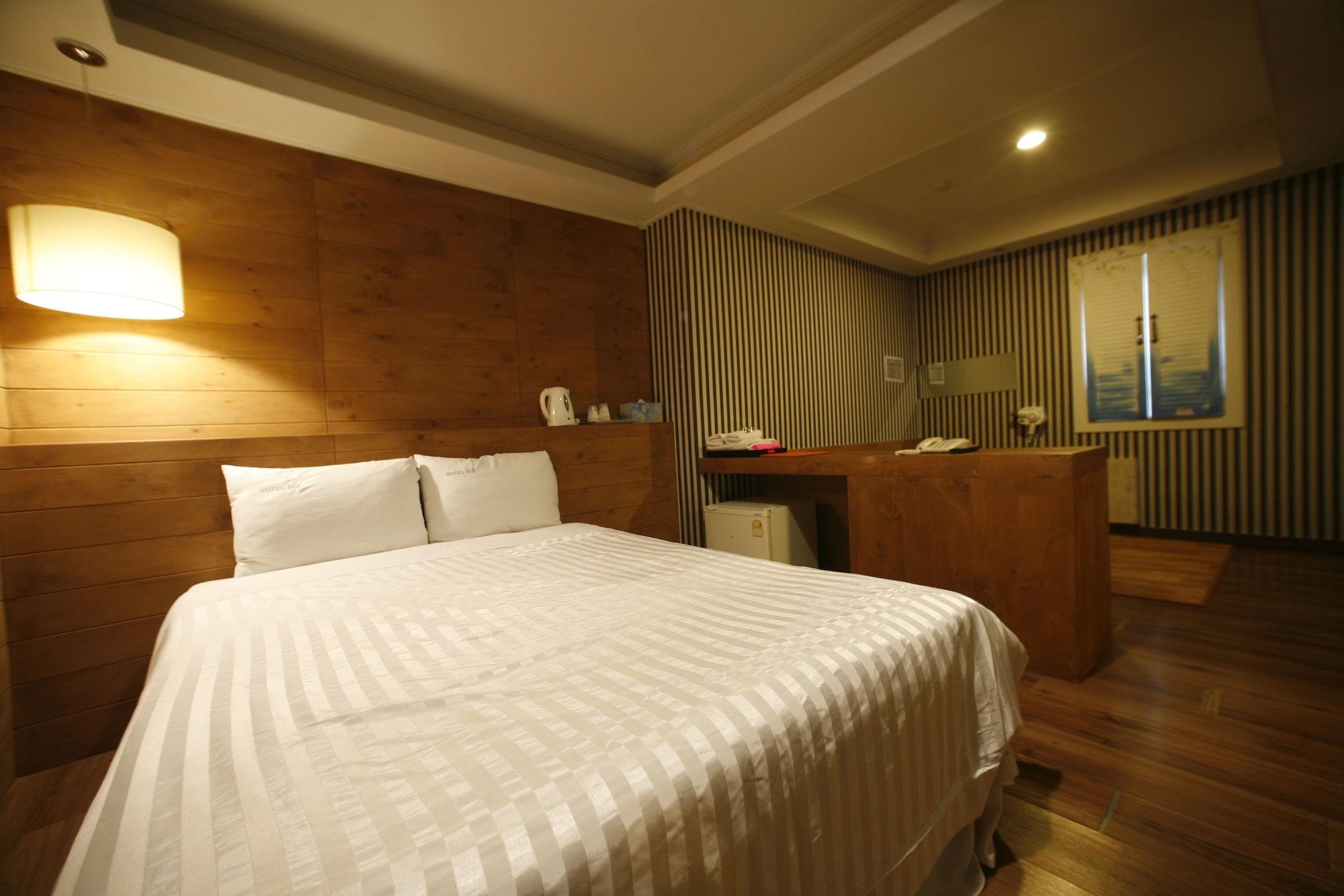 Hotel Biz Jongro - Insa-Dong Сеул Екстер'єр фото